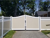 <b>PVC Privacy Fence</b>